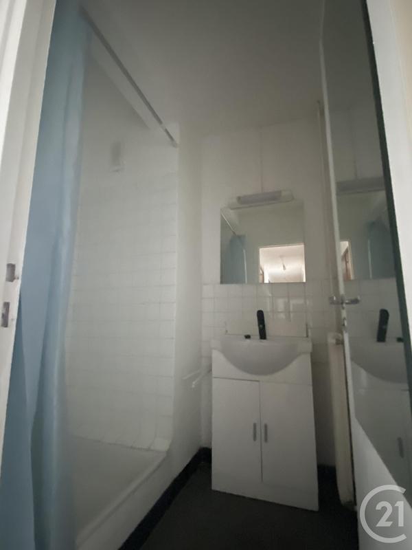 Appartement - 99 m² - 5 pièces