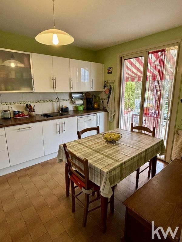 Maison - 94 m² - 4 pièces