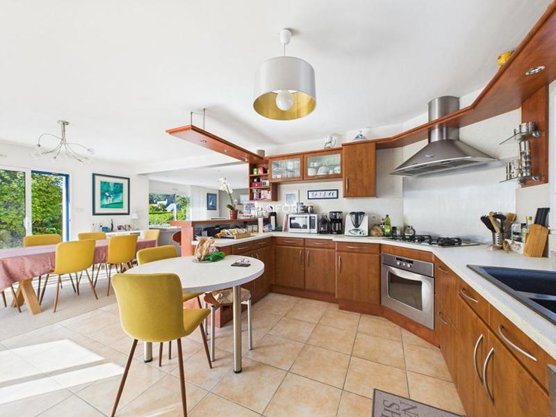 Maison - 163 m² - 7 pièces