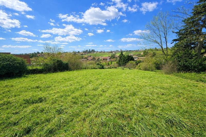 Terrain constructible - 720 m²