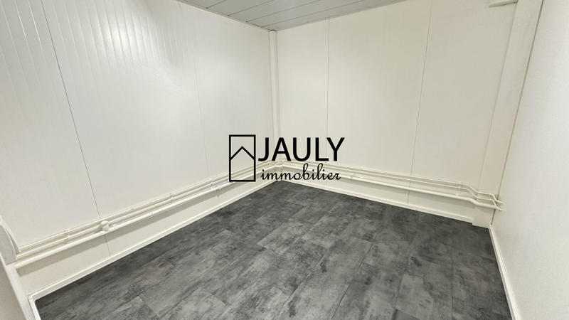 Local commercial - 84 m² - 1 pièce