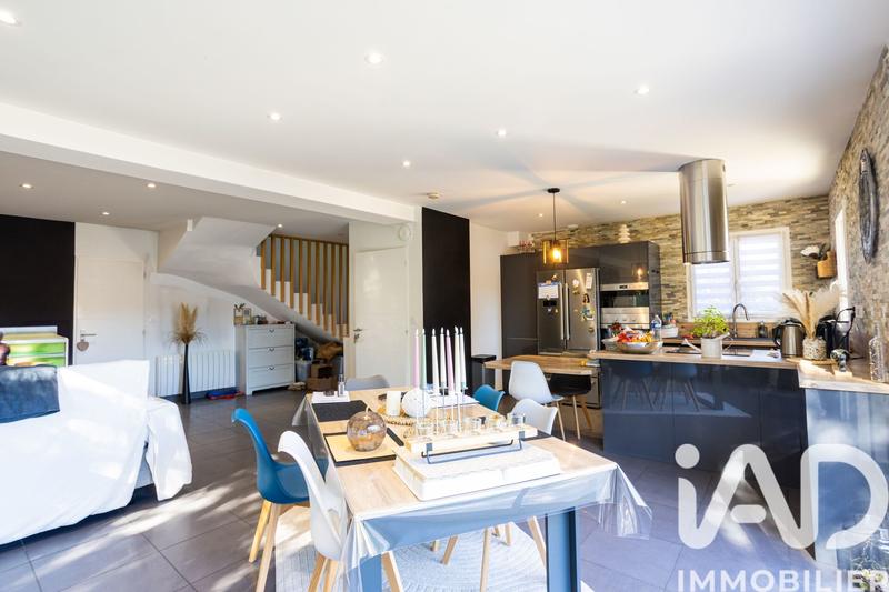 Maison - 110 m² - 5 pièces