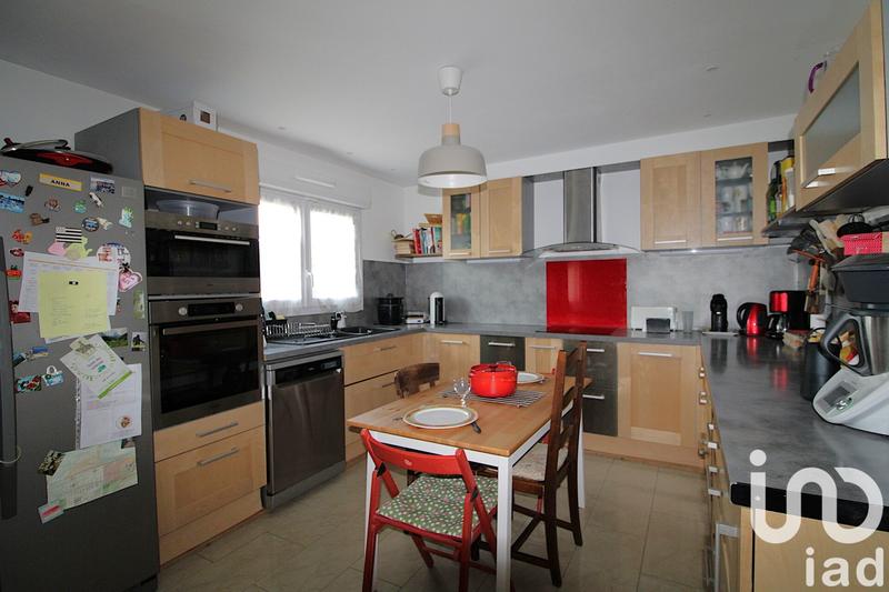 Maison - 200 m² - 8 pièces