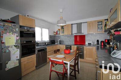 Maison - 200 m² - 8 pièces