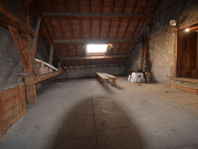 Maison - 216 m² - 10 pièces