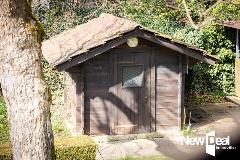 Maison - 230 m² - 7 pièces