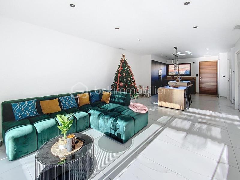 Maison - 95 m² - 4 pièces