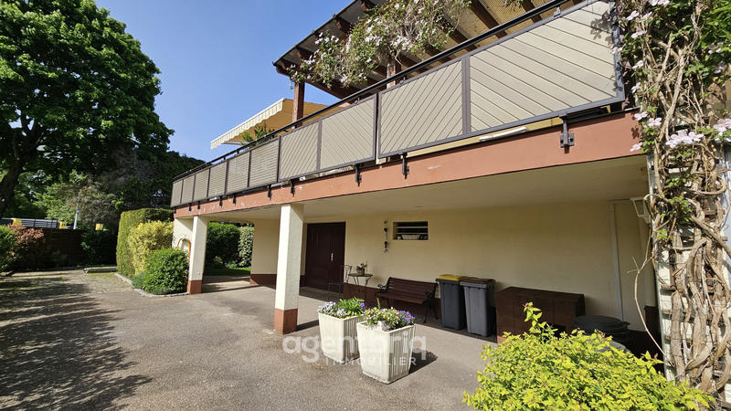 Maison - 172 m² - 9 pièces