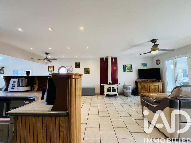 Maison - 200 m² - 10 pièces