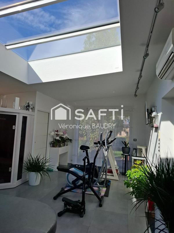 Maison - 200 m² - 6 pièces