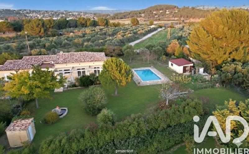 Maison - 140 m² - 4 pièces