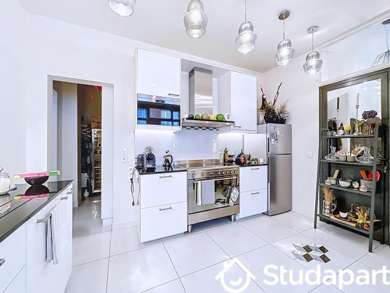 Appartement - 86 m² - 4 pièces