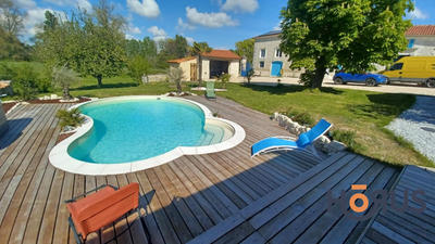 Viager - Villa - 470 m² - 9 pièces