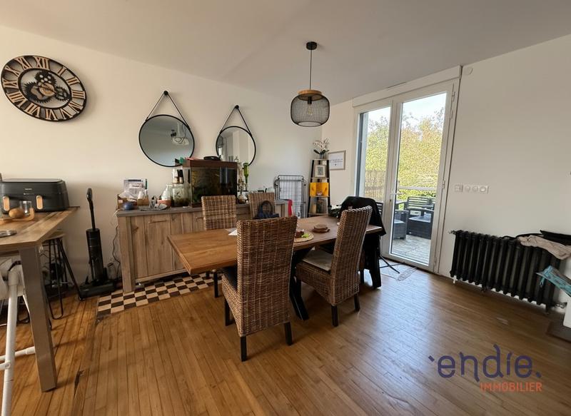 Maison - 97 m² - 5 pièces