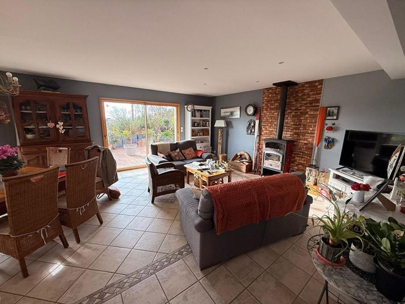 Maison - 192 m² - 9 pièces