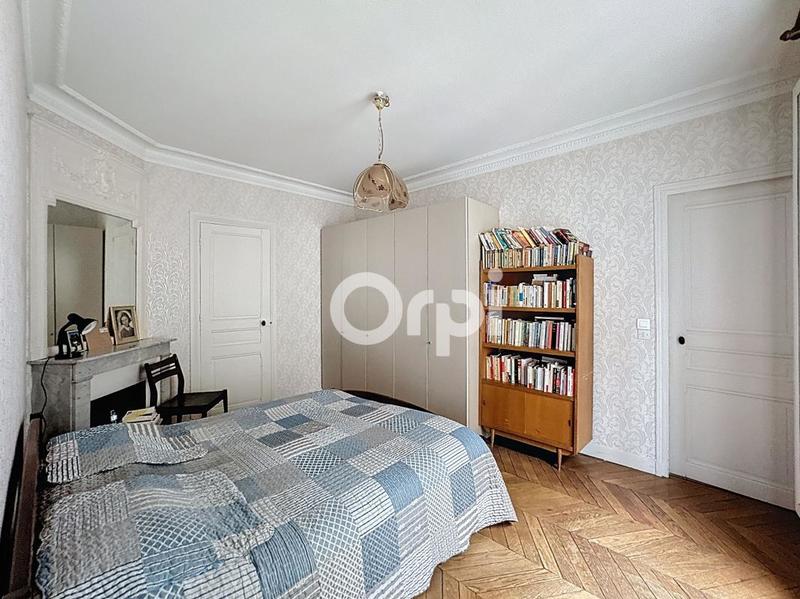 Appartement - 100 m² - 5 pièces