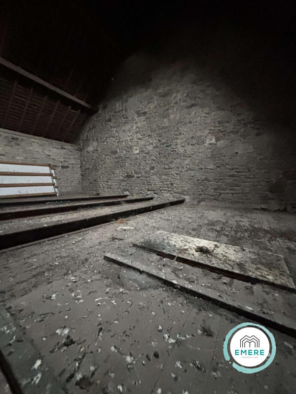 Maison - 265 m² - 11 pièces