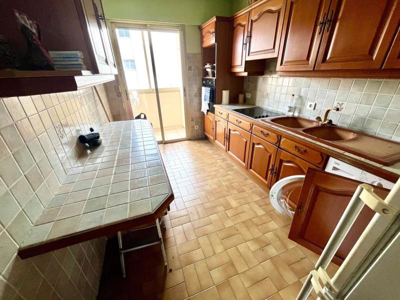 Appartement - 75 m² - 3 pièces