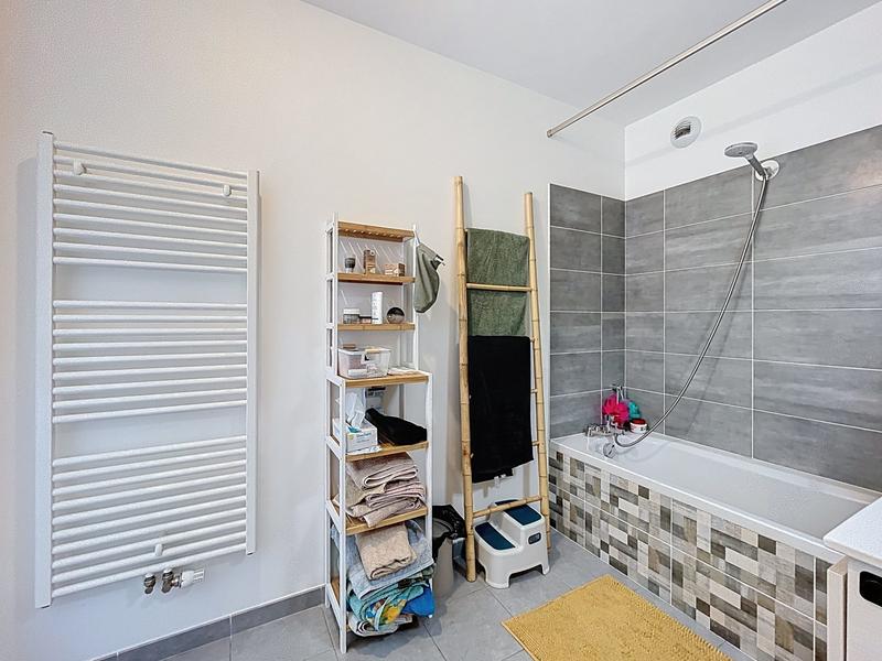 Appartement - 82 m² - 4 pièces