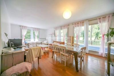 Appartement - 80 m² - 3 pièces