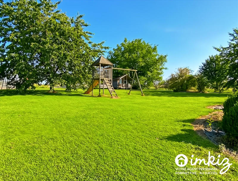 Maison - 214 m² - 4 pièces