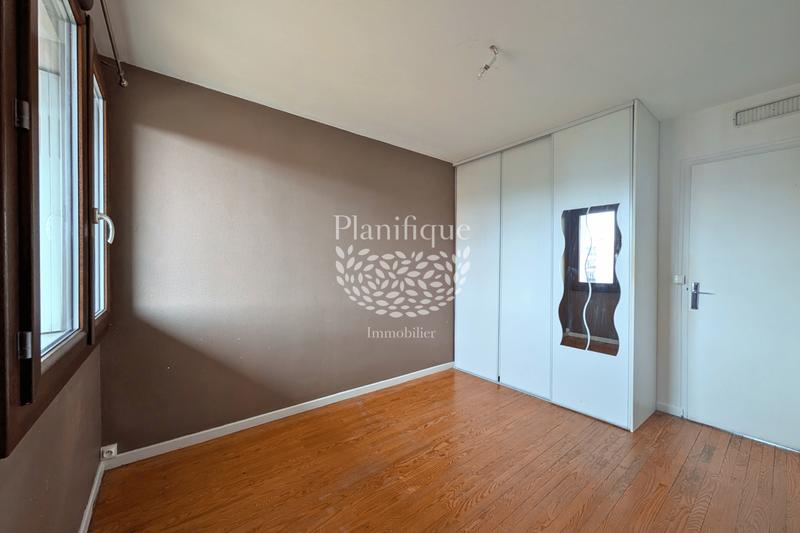 Appartement - 92 m² - 4 pièces