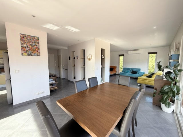 Maison - 176 m² - 6 pièces