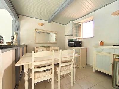 Maison - 90 m² - 3 pièces