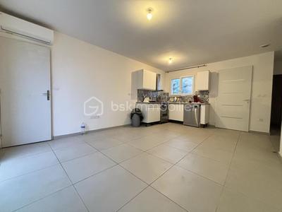 Immeuble - 96 m² - 6 pièces