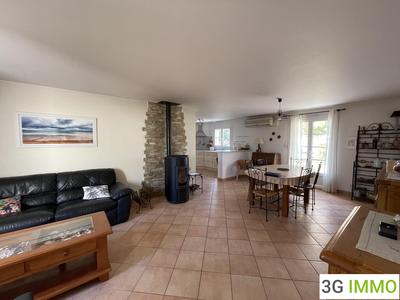 Maison - 90 m² - 4 pièces