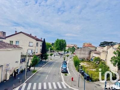 Appartement - 84 m² - 3 pièces