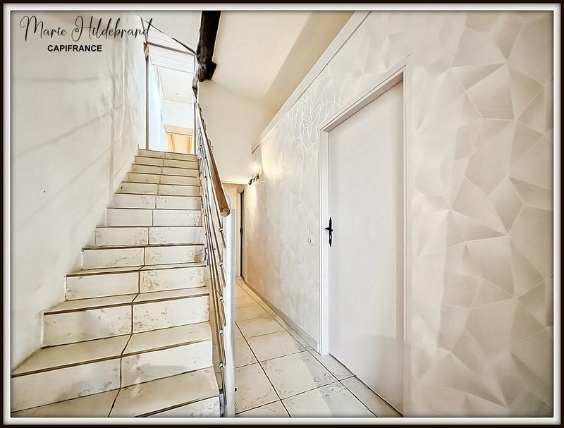 Maison - 193 m² - 6 pièces