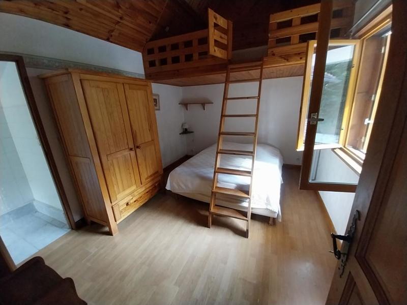 Propriété - 220 m² - 11 pièces