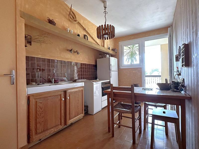 Appartement - 80 m² - 3 pièces