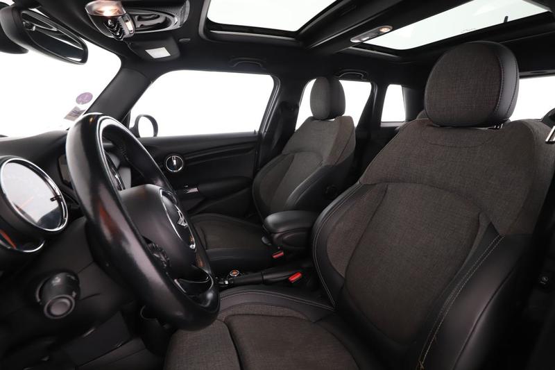 Mini Mini Cooper Finition Red Hot Chili Bva 5p 136 ch