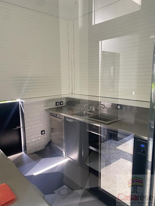 Local commercial - 280 m² - 8 pièces