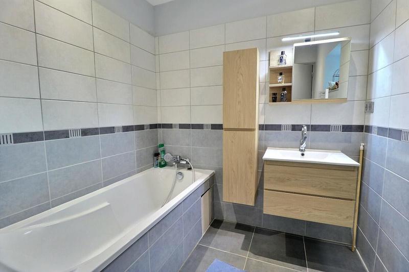 Maison - 192 m² - 7 pièces