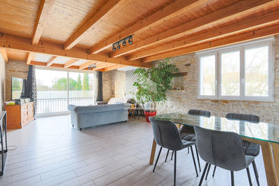 Maison - 180 m² - 9 pièces
