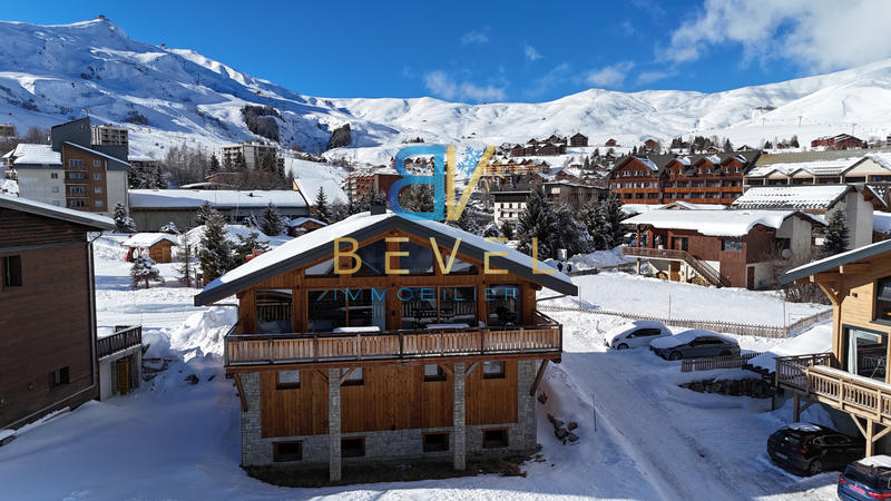 Châlet - 299 m² - 12 pièces