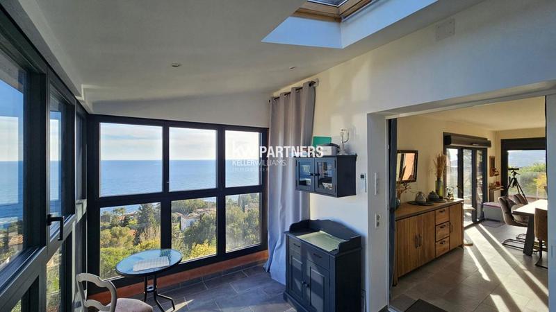 Propriété - 215 m² - 7 pièces