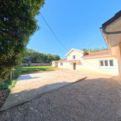 Maison - 94 m² - 5 pièces