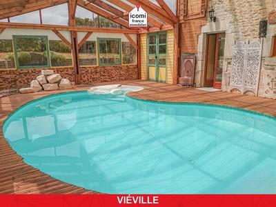 Maison - 200 m² - 8 pièces