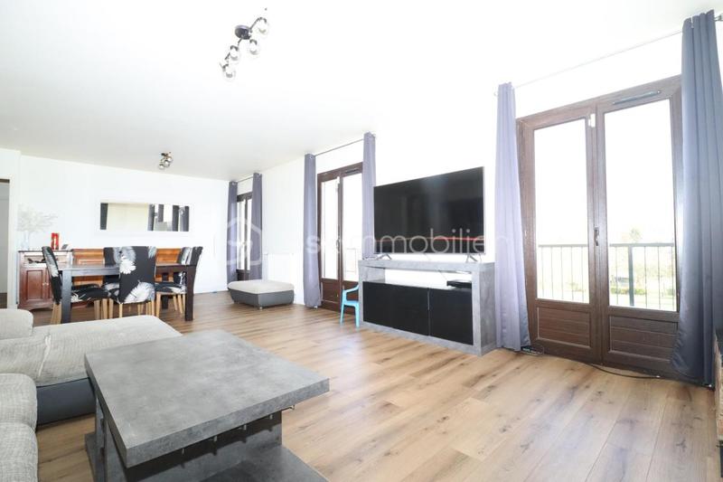 Maison traditionnelle - 175 m² - 8 pièces