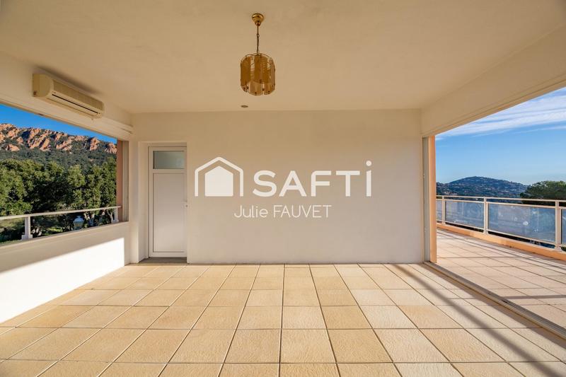 Villa - 250 m² - 9 pièces