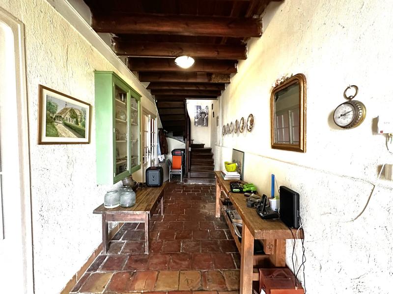 Maison traditionnelle - 243 m² - 8 pièces