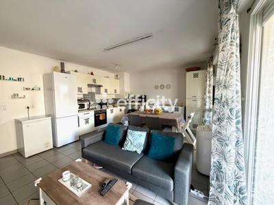 Appartement - 70 m² - 4 pièces