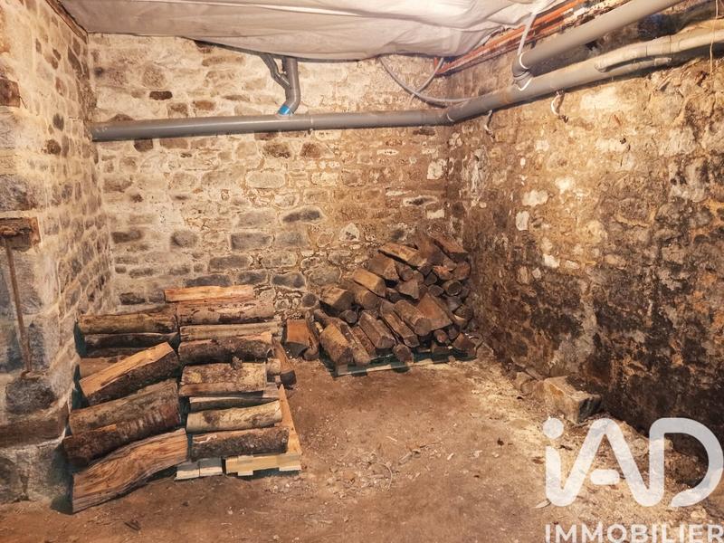 Maison - 201 m² - 7 pièces