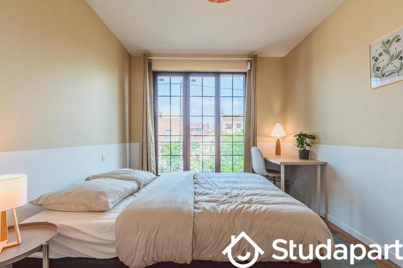 Chambre - 10 m² - 1 pièce