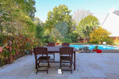 Maison - 192 m² - 6 pièces