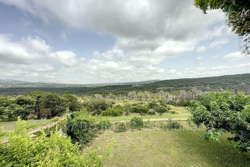 Propriété - 415 m² - 13 pièces